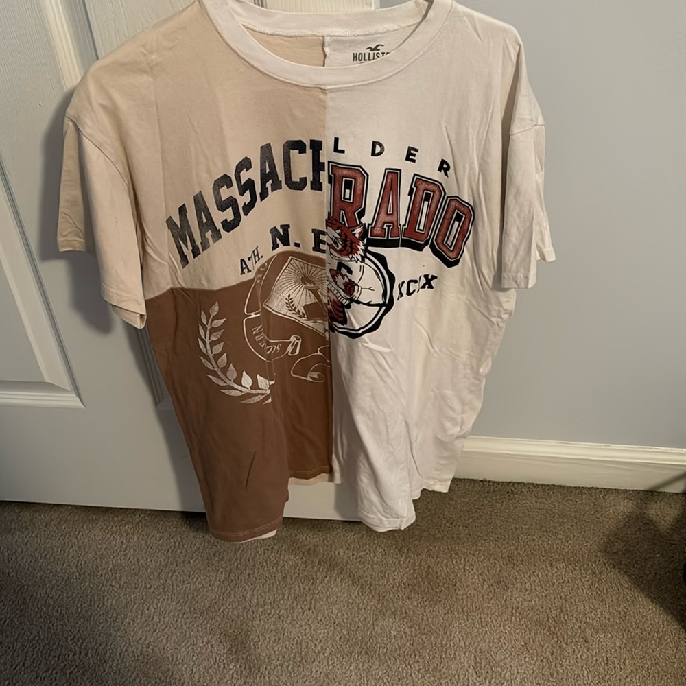 Split Hollister t-shirt.